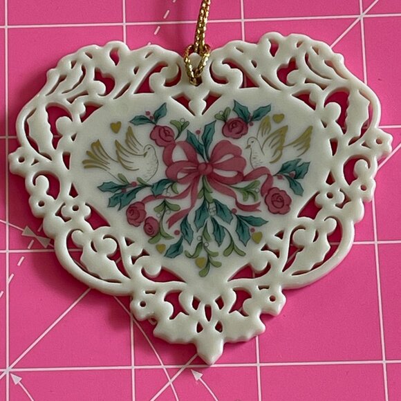 3 for $15 - Lenox Vintage Holiday Heart Ornament - Picture 1 of 5